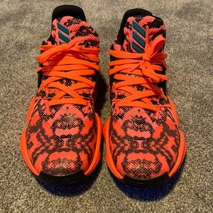 Adidas Harden Volume 4. Worn once. Not my style of shoe, perfect condition